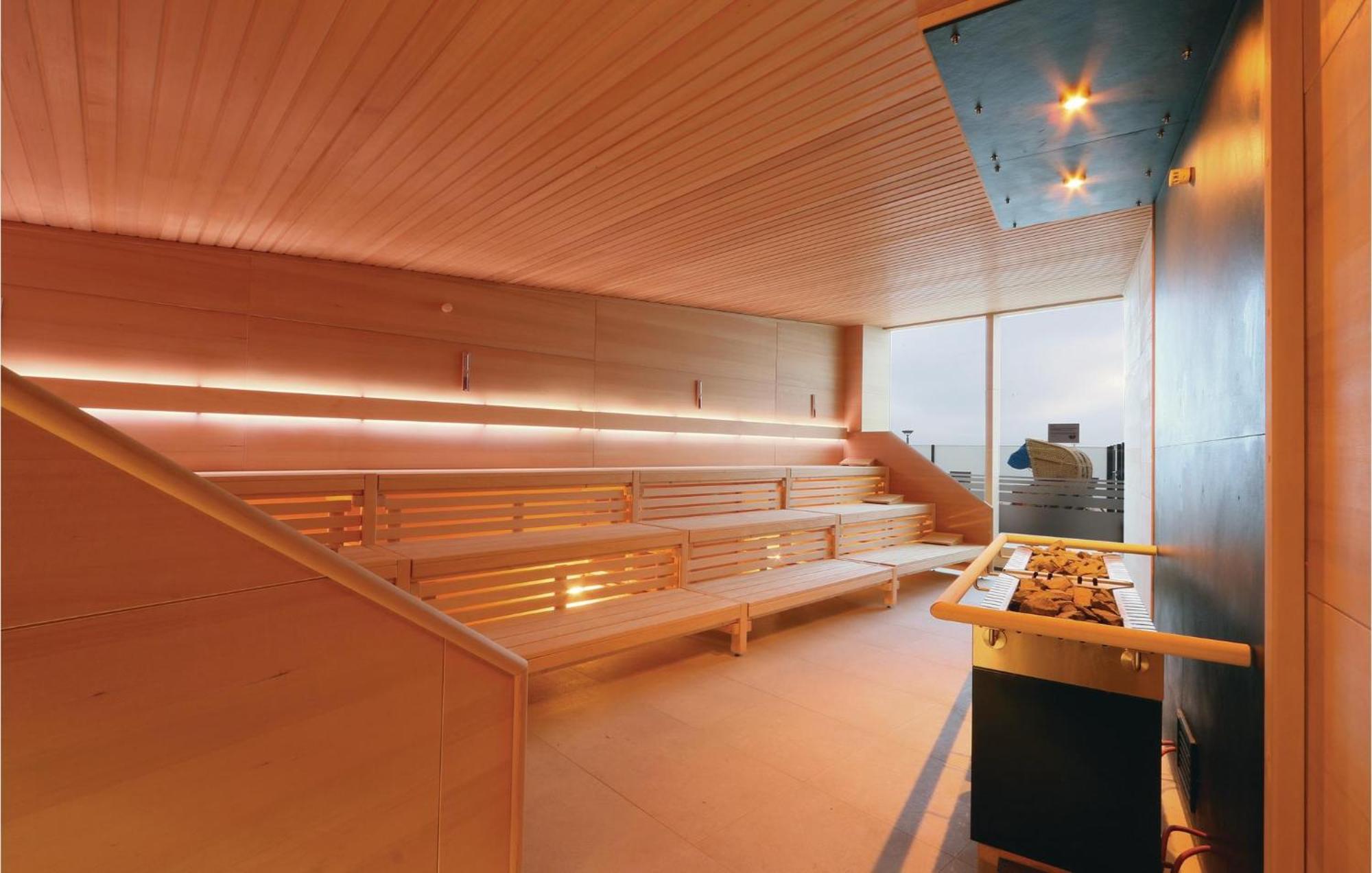 Cozy Apartment In Luebeck Travemuende With Sauna Exteriér fotografie